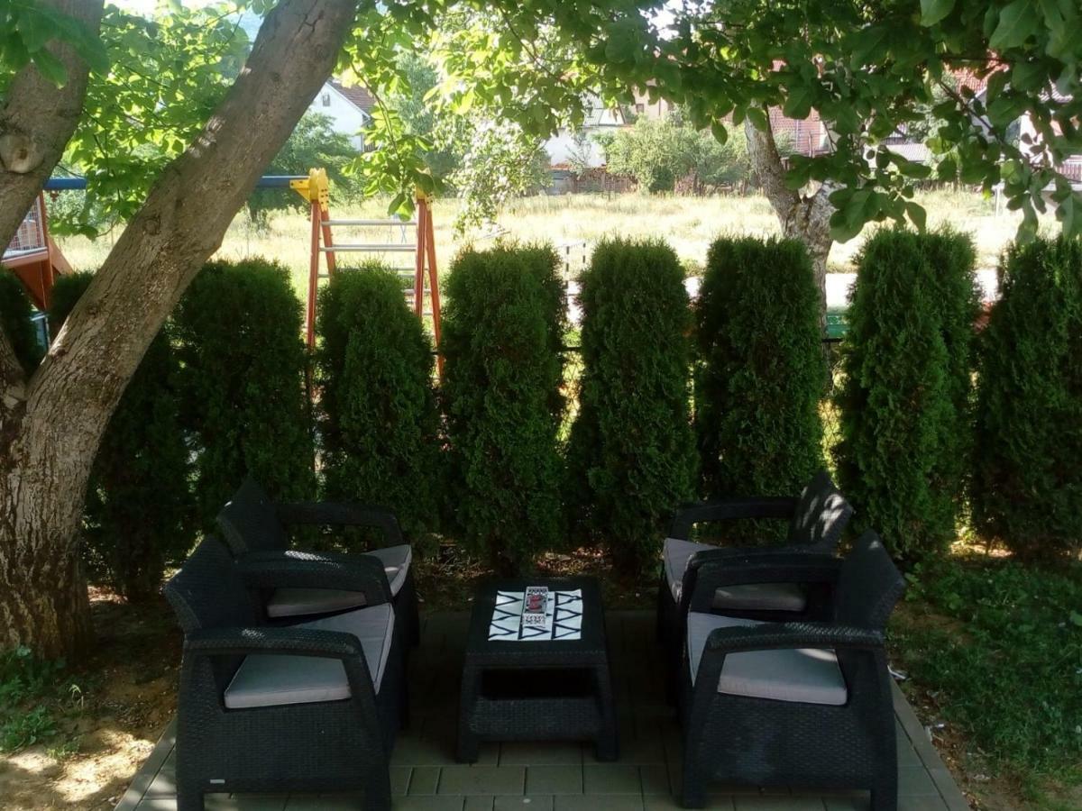 House Smolcic Apartment Otočac Екстериор снимка