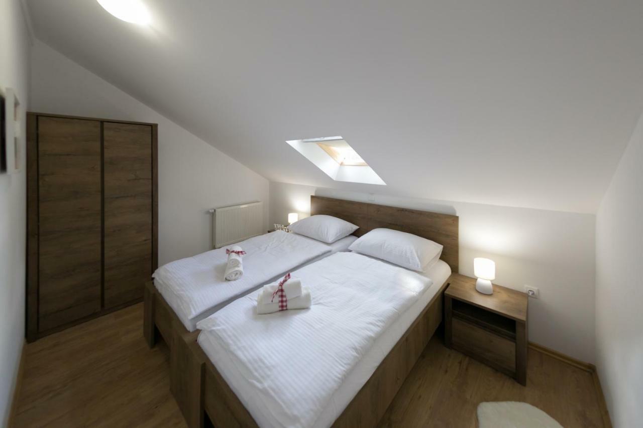House Smolcic Apartment Otočac Екстериор снимка