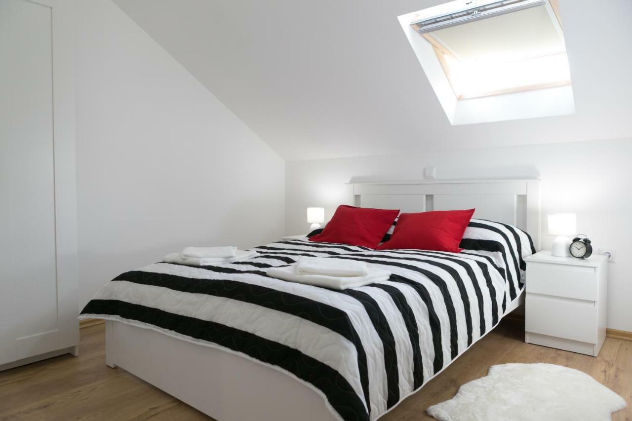 House Smolcic Apartment Otočac Екстериор снимка