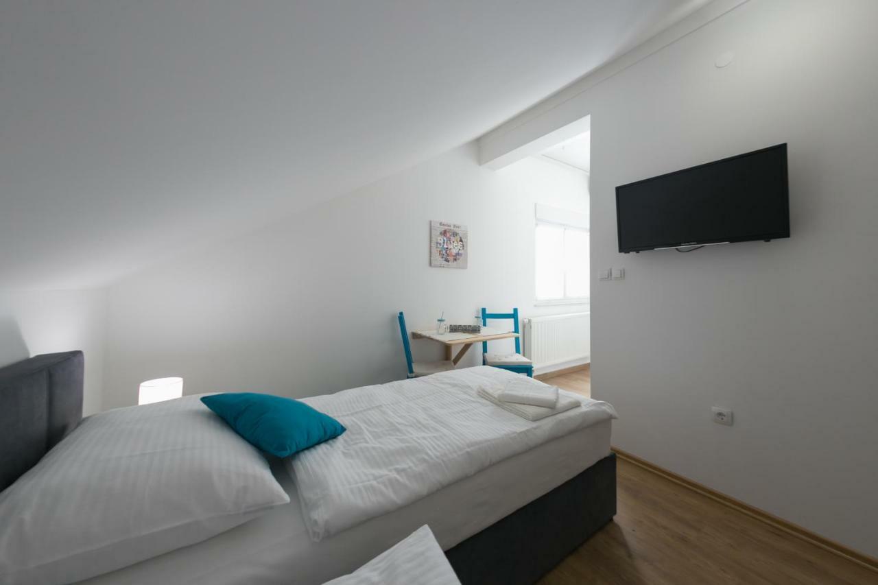 House Smolcic Apartment Otočac Екстериор снимка